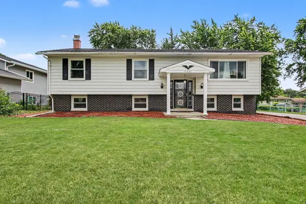 7331 W 83rd Lane, Crown Point, IN 46307