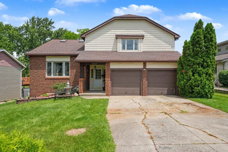 1697 Sunnyslope Drive, Crown Point, IN 46307 - #2