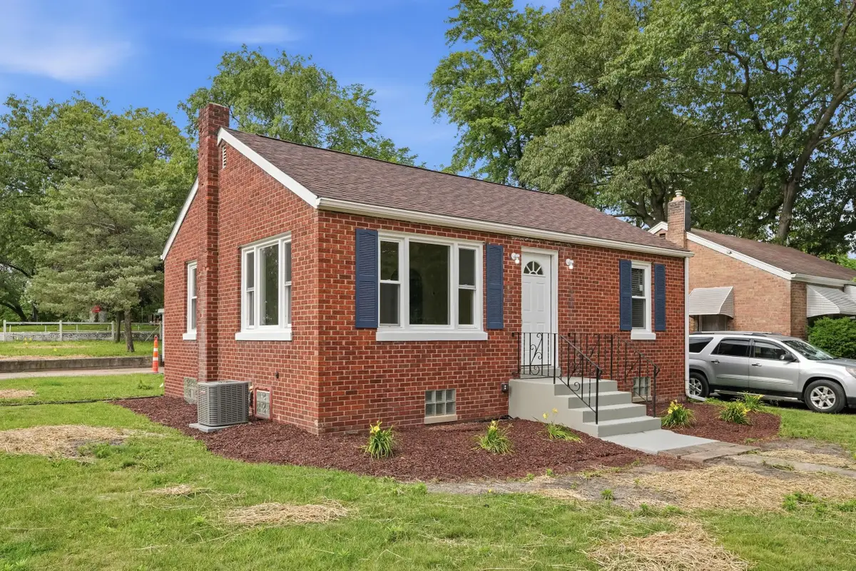 3050 W 39th Place, Gary, IN 46408 - #1