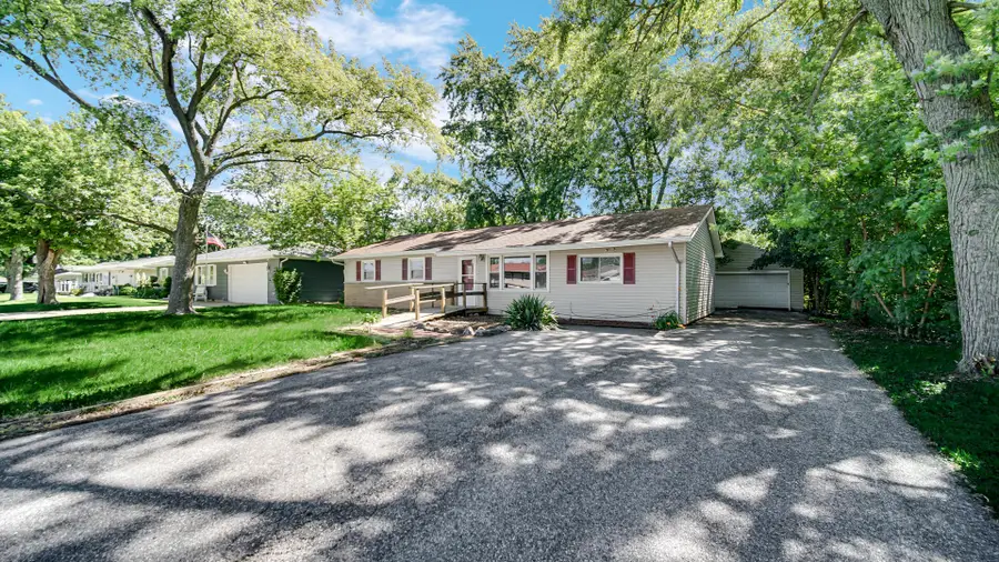 7713 Hendricks Place, Merrillville, IN 46410 - #3