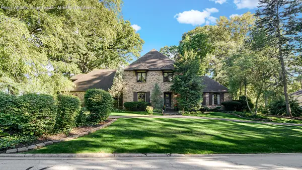 2208 Wynnewood Drive, Valparaiso, IN 46385