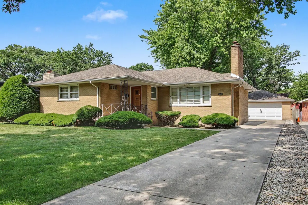 8510 Crestwood Avenue, Munster, IN 46321 - #1