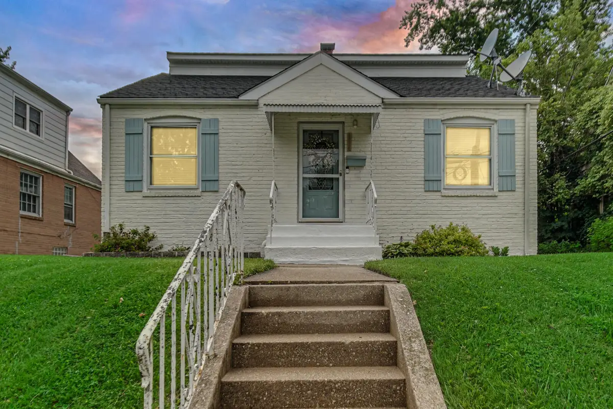 114 Beverly Lane, Hobart, IN 46342 - #1