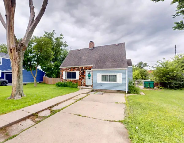 3 Sunset Road, Merrillville, IN 46410