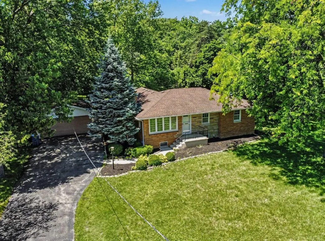 750 N 200 W, Valparaiso, IN 46385 - #1