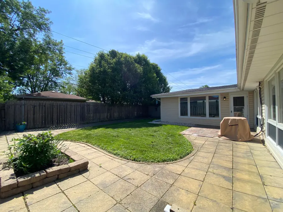 8143 Howard Avenue, Munster, IN 46321 - #3