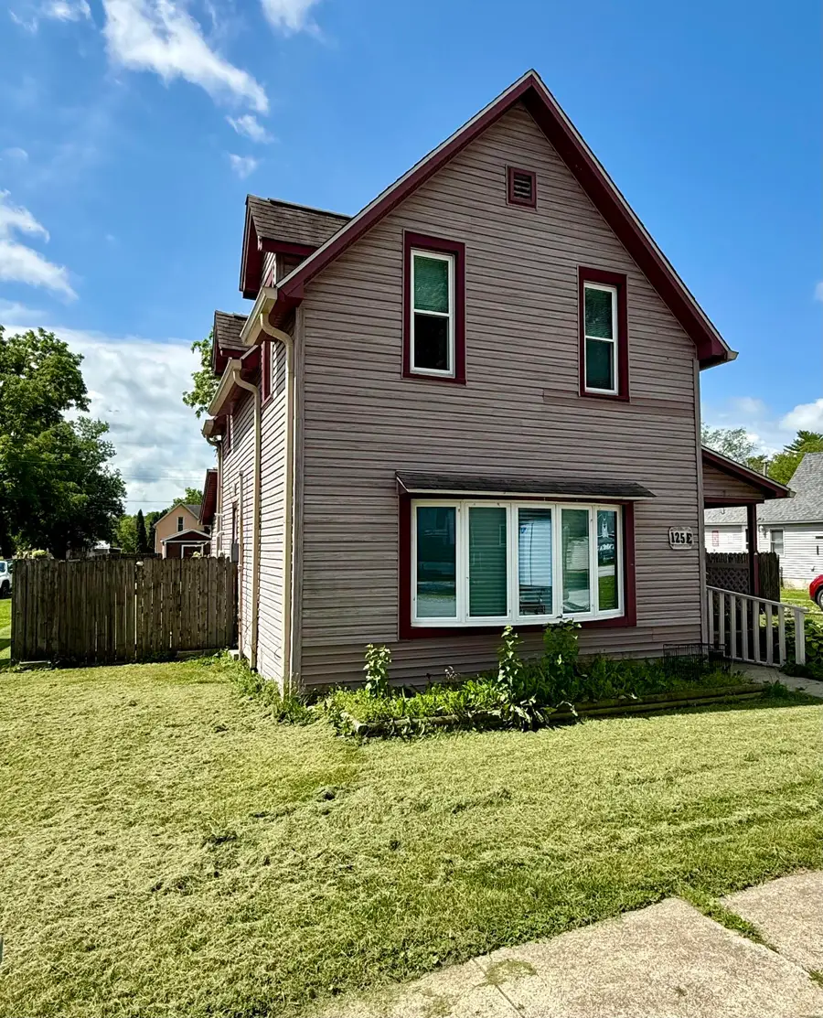 125 E Broadway Street, Brook, IN 47922 - #2