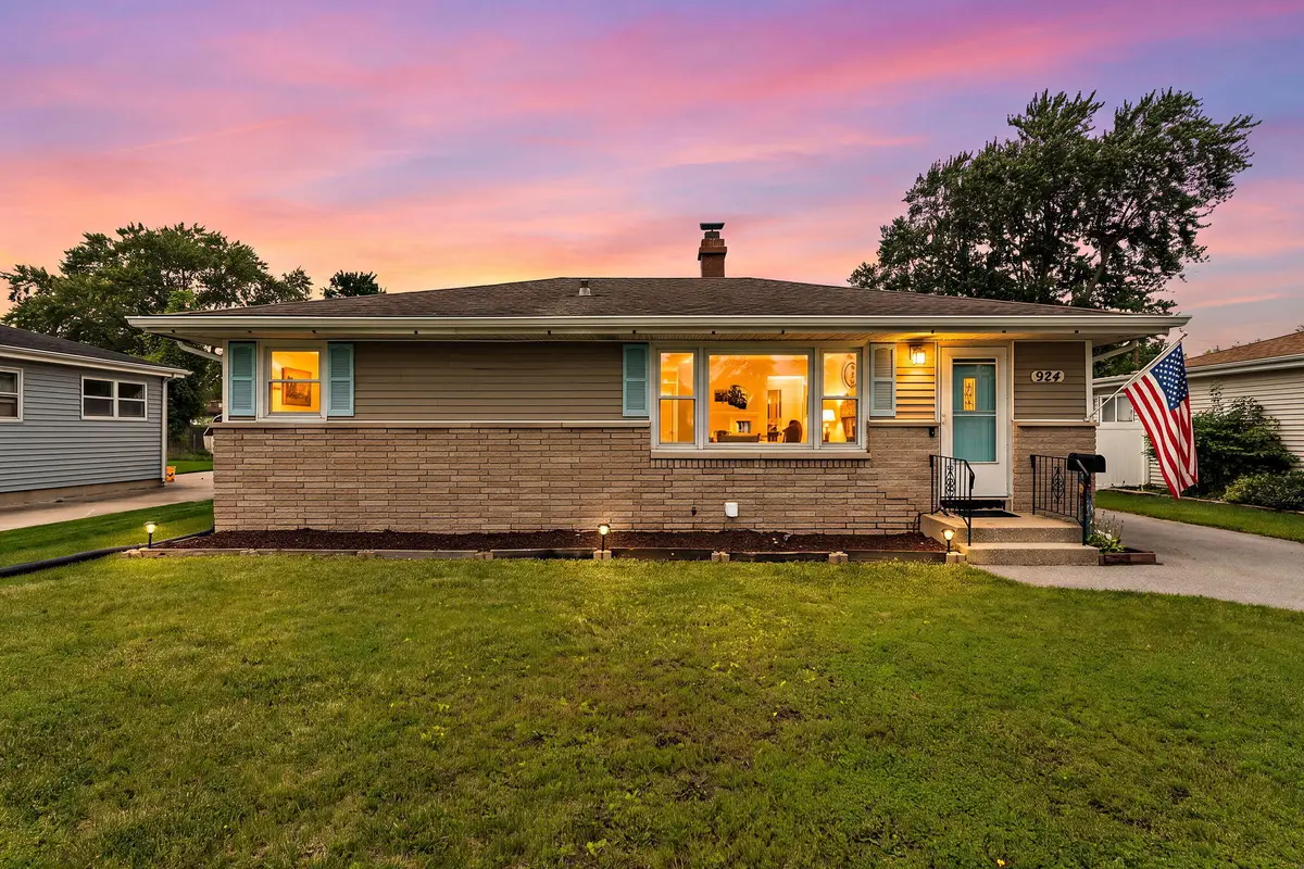 924 N Elmer Street, Griffith, IN 46319 - #1