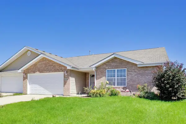 1230 W 82nd Lane, Merrillville, IN 46410