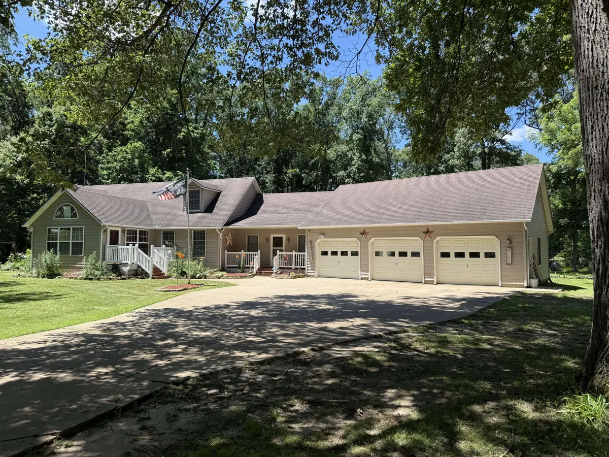 2530 S 400 E, La Porte, IN 46350 - #1