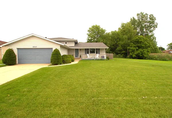 8327 Edison Street, Crown Point, IN 46307