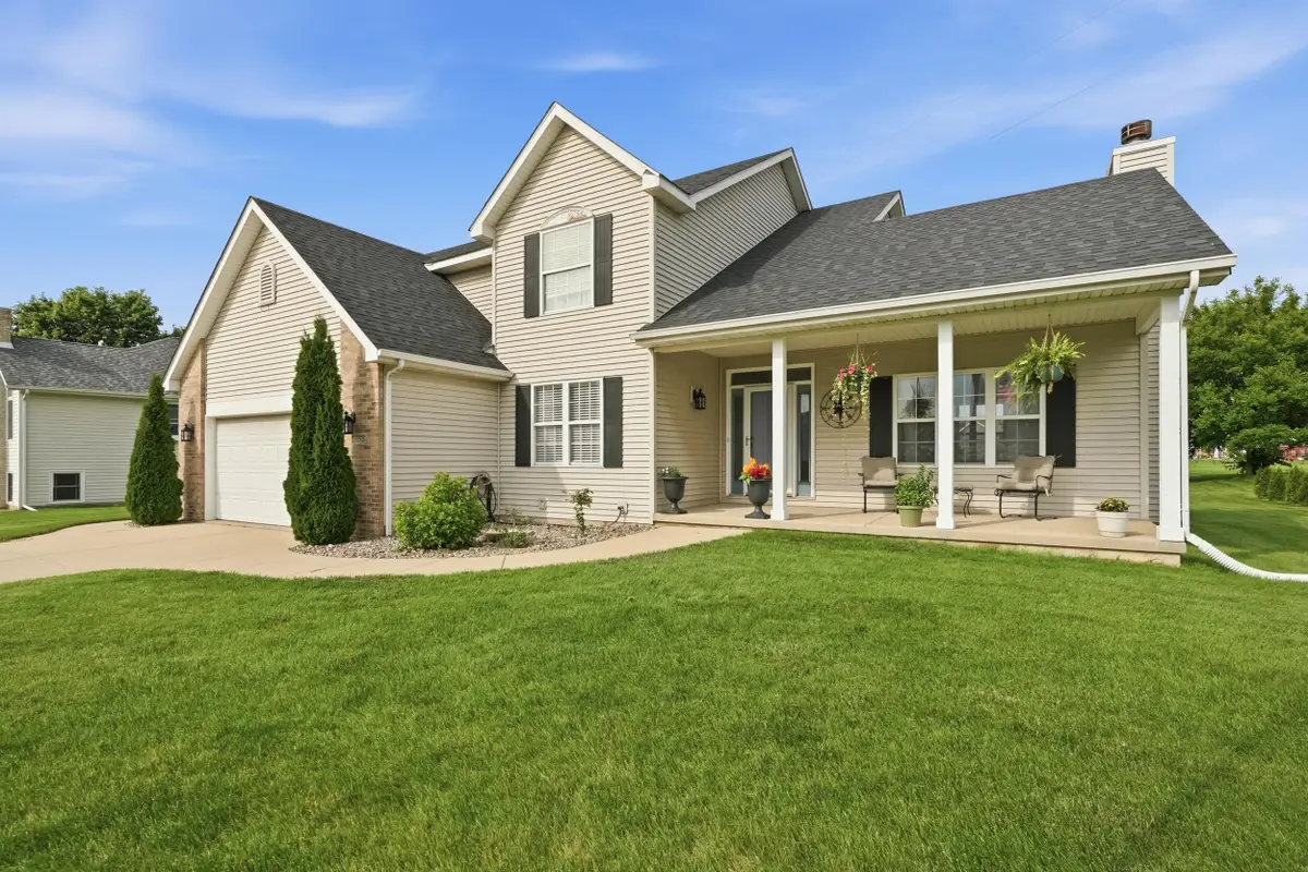 555 Lake Park Drive, Valparaiso, IN 46385 - #1