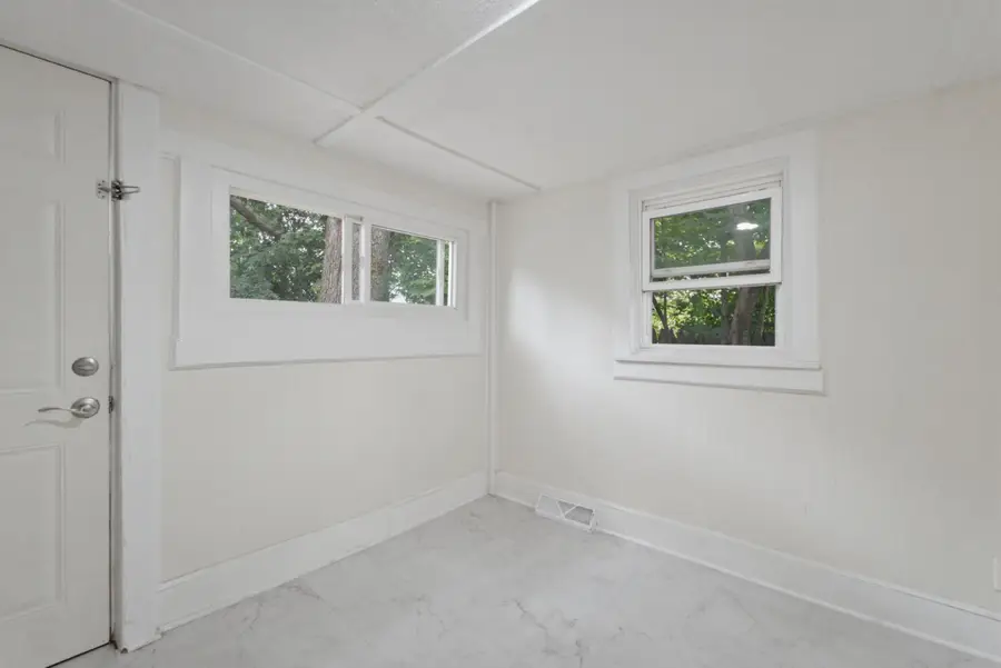 910 E 6th Street, Hobart, IN 46342 - #2