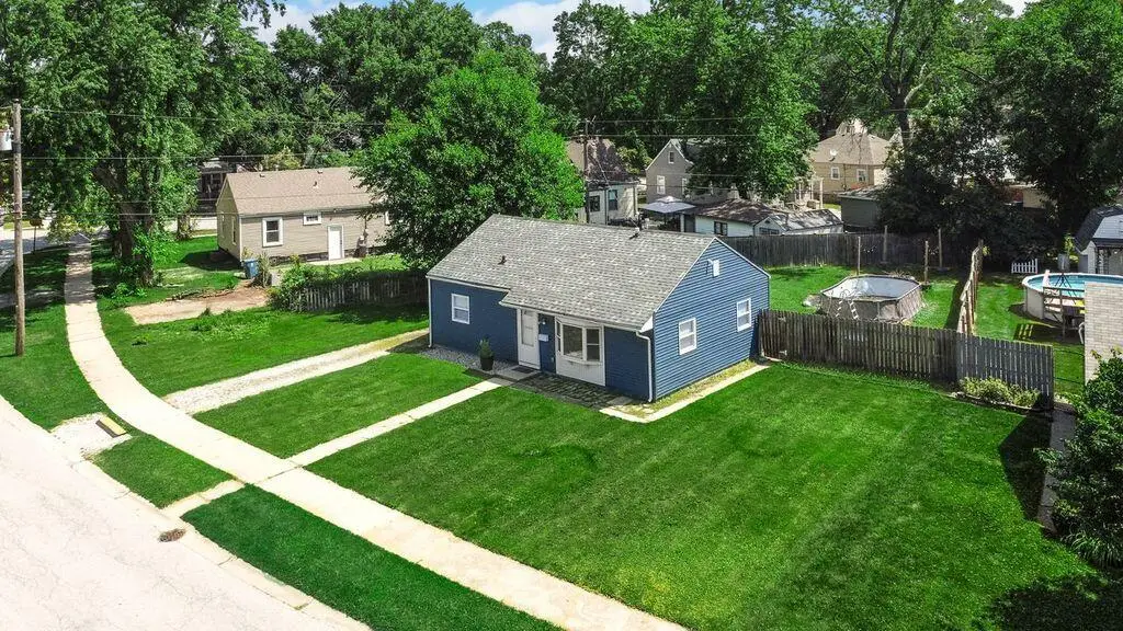 8115 Wicker Park Drive, Highland, IN 46322 - #1