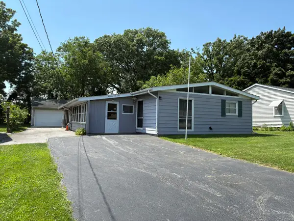 1401 Fairlane Drive, Valparaiso, IN 46383