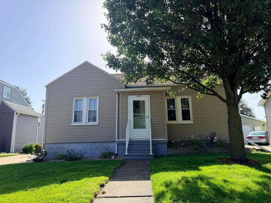 1106 Campbell Street, Valparaiso, IN 46385 - #2