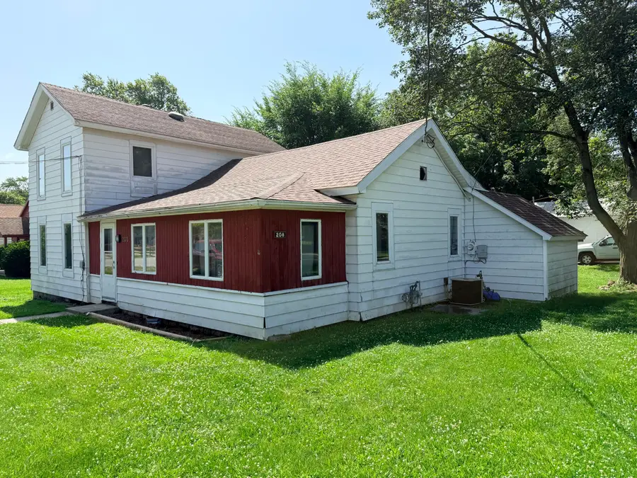 208 W Sigler Street, Hebron, IN 46341 - #3
