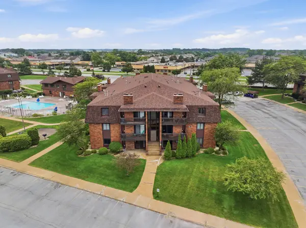 2023 W 45th Street #104, Highland, IN 46322