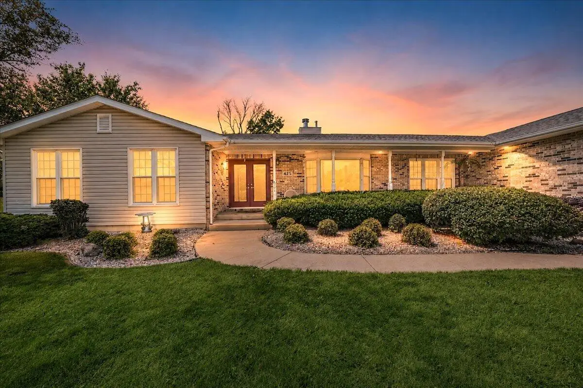 425 Rolling Meadow Drive, Valparaiso, IN 46385 - #1