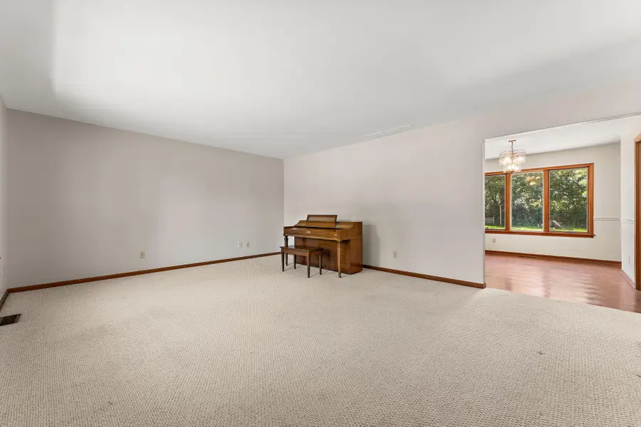 9082 Estates Drive, Demotte, IN 46310 - #3