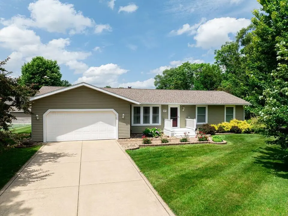 317 E Ben Street, New Carlisle, IN 46552 - #1
