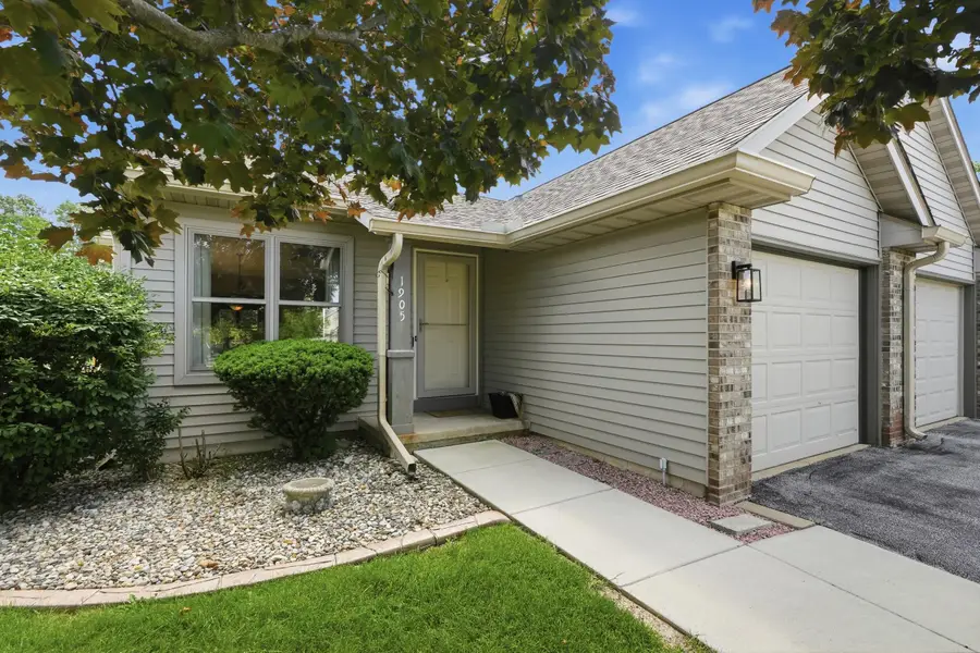 1905 Creekside Court, Valparaiso, IN 46383 - #2