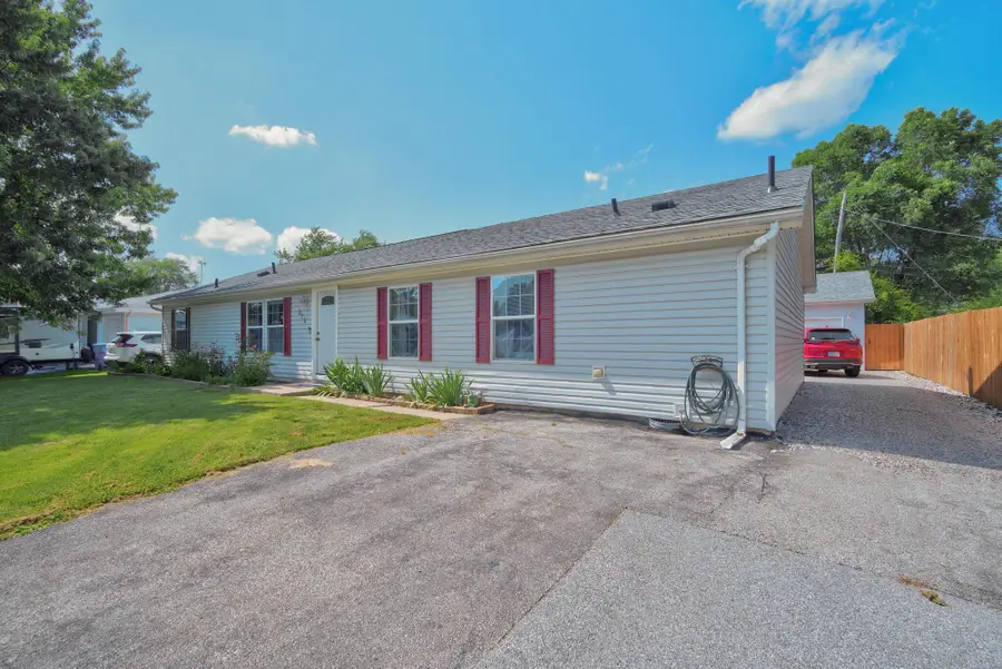 371 Pinewood Drive, Valparaiso, IN 46385 - #2