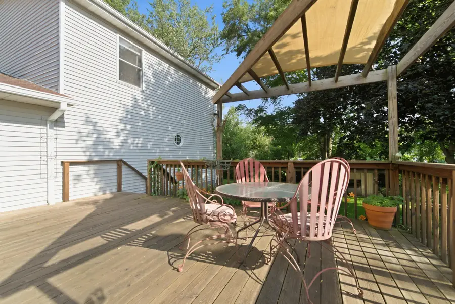 1402 Wood Street, Valparaiso, IN 46383 - #3