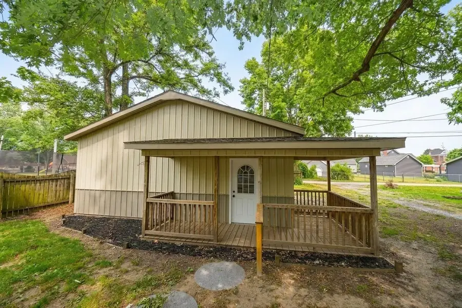 524 N Market Street, Winamac, IN 46996 - #3