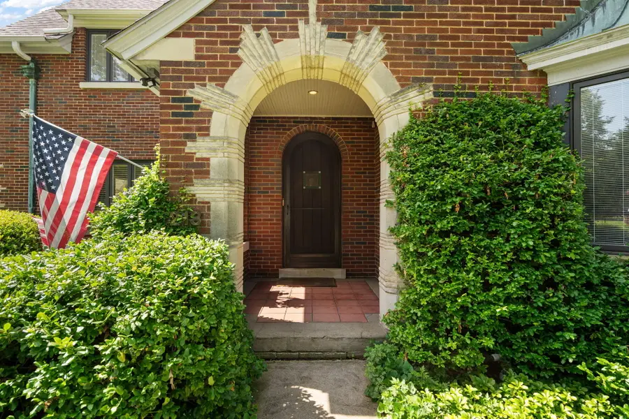 213 Kenwood Place, Michigan City, IN 46360 - #2