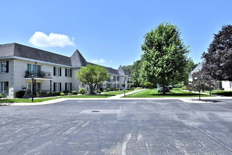 2288 Bordeaux Walk #D1, Highland, IN 46322 - #3