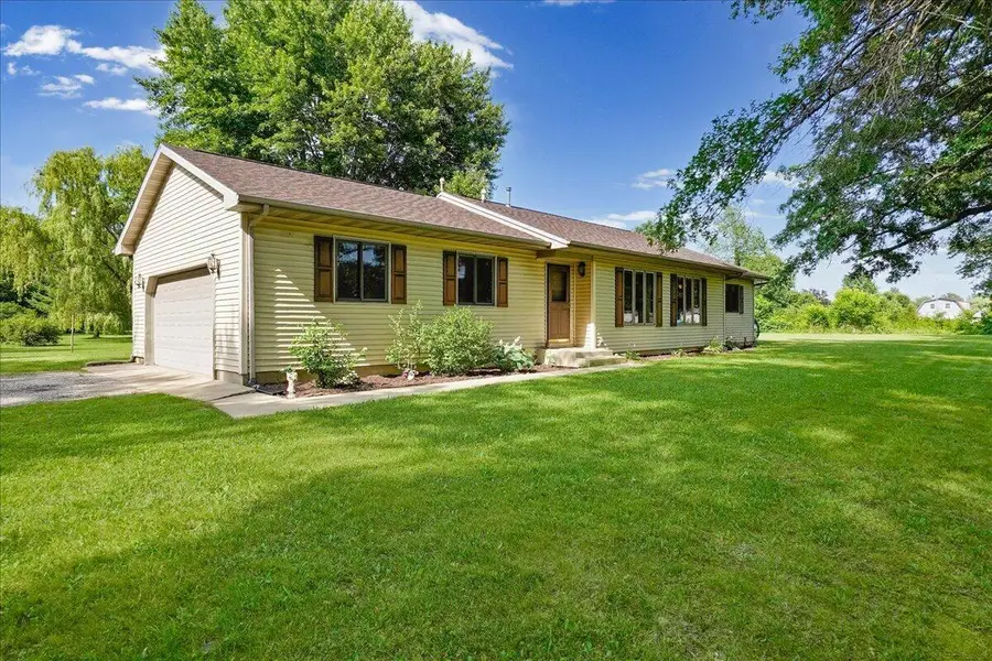 67 W 1050 N, Chesterton, IN 46304 - #2