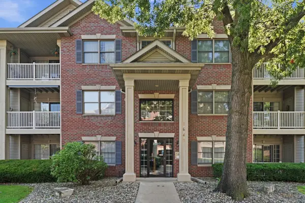 1640 White Oak Circle #2b, Munster, IN 46321