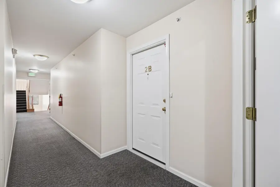 1640 White Oak Circle #2b, Munster, IN 46321 - #3