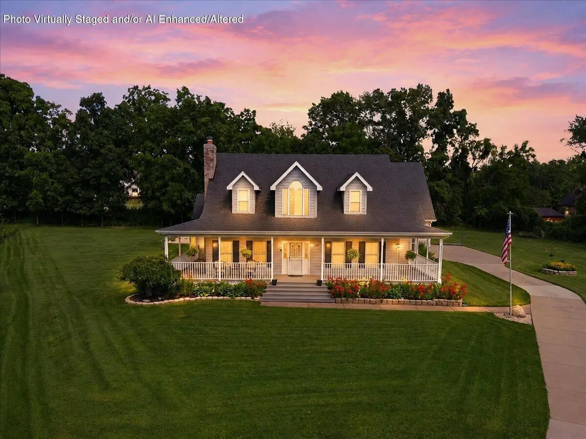 101 Lolabell Drive W, Valparaiso, IN 46385 - #1