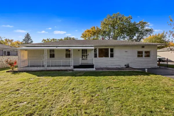7562 Montana Street, Merrillville, IN 46410