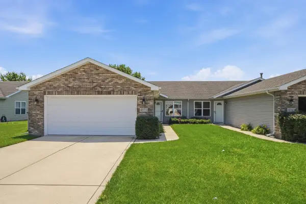 4577 W 73rd Court, Merrillville, IN 46410
