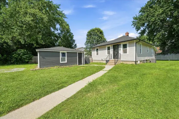 252 S 21st Street, Chesterton, IN 46304