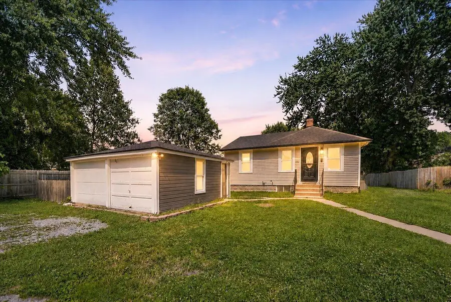 252 S 21st Street, Chesterton, IN 46304 - #2
