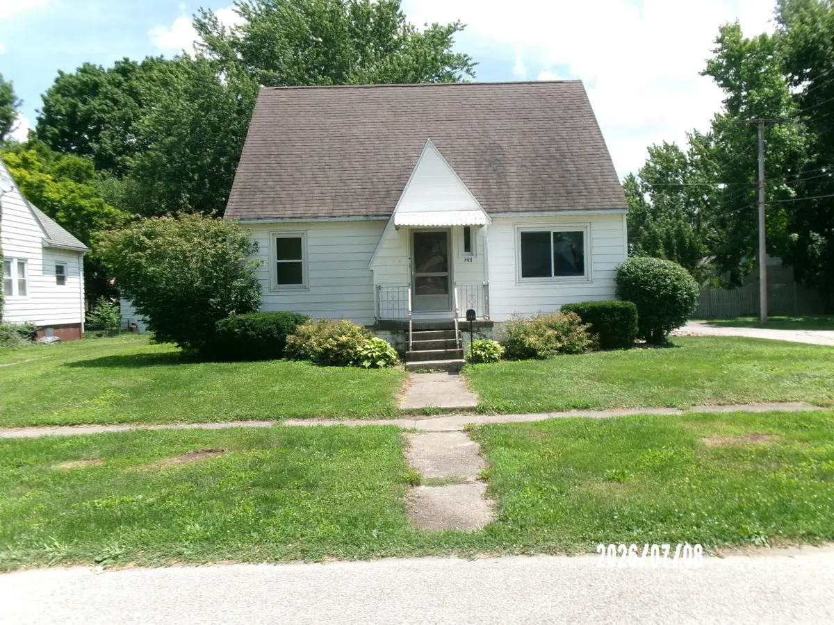 703 N 1st, Kentland, IN 47951 - #1