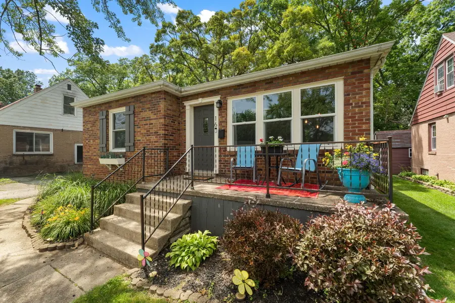 16 Beverly Boulevard, Hobart, IN 46342 - #3