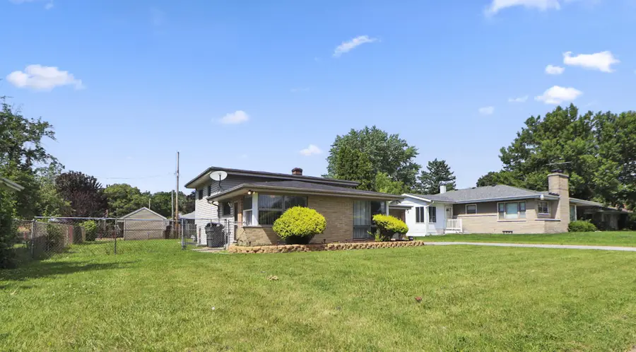 530 E 52nd Place, Merrillville, IN 46410 - #3
