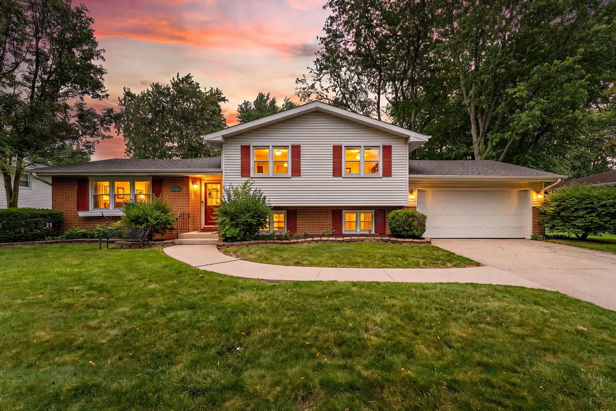 404 Hemlock Lane, Crown Point, IN 46307 - #1