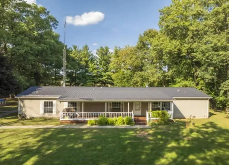 688 County Road 1100 S, Wolcott, IN 47995 - #2