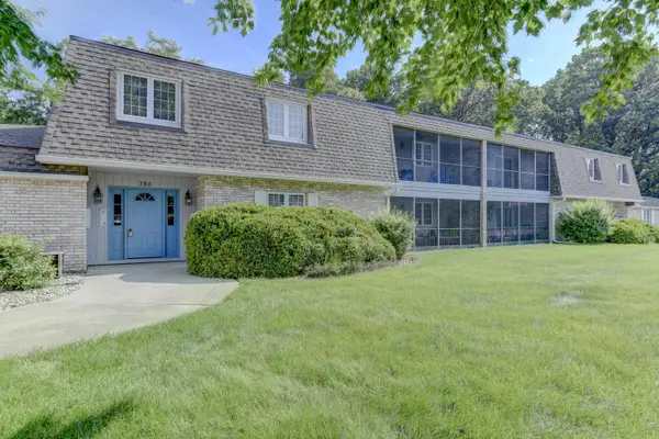 750 Hidden Oak Trail #2b, Hobart, IN 46342