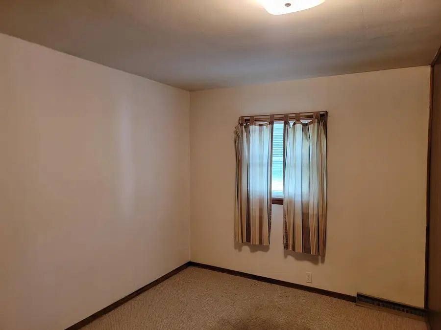 209 E 71st Avenue, Merrillville, IN 46410 - #3