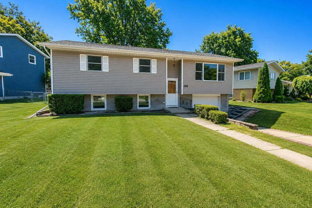 216 Lawndale Place, Michigan City, IN 46360 - #1