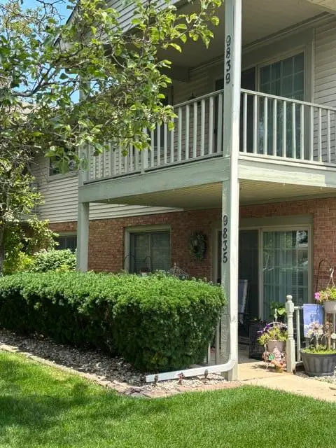 9839 Parkway Drive, Highland, IN 46322 - #2
