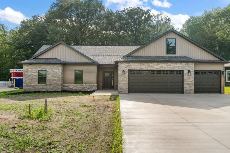 1601 Elderberry Street Se, Demotte, IN 46310 - #2