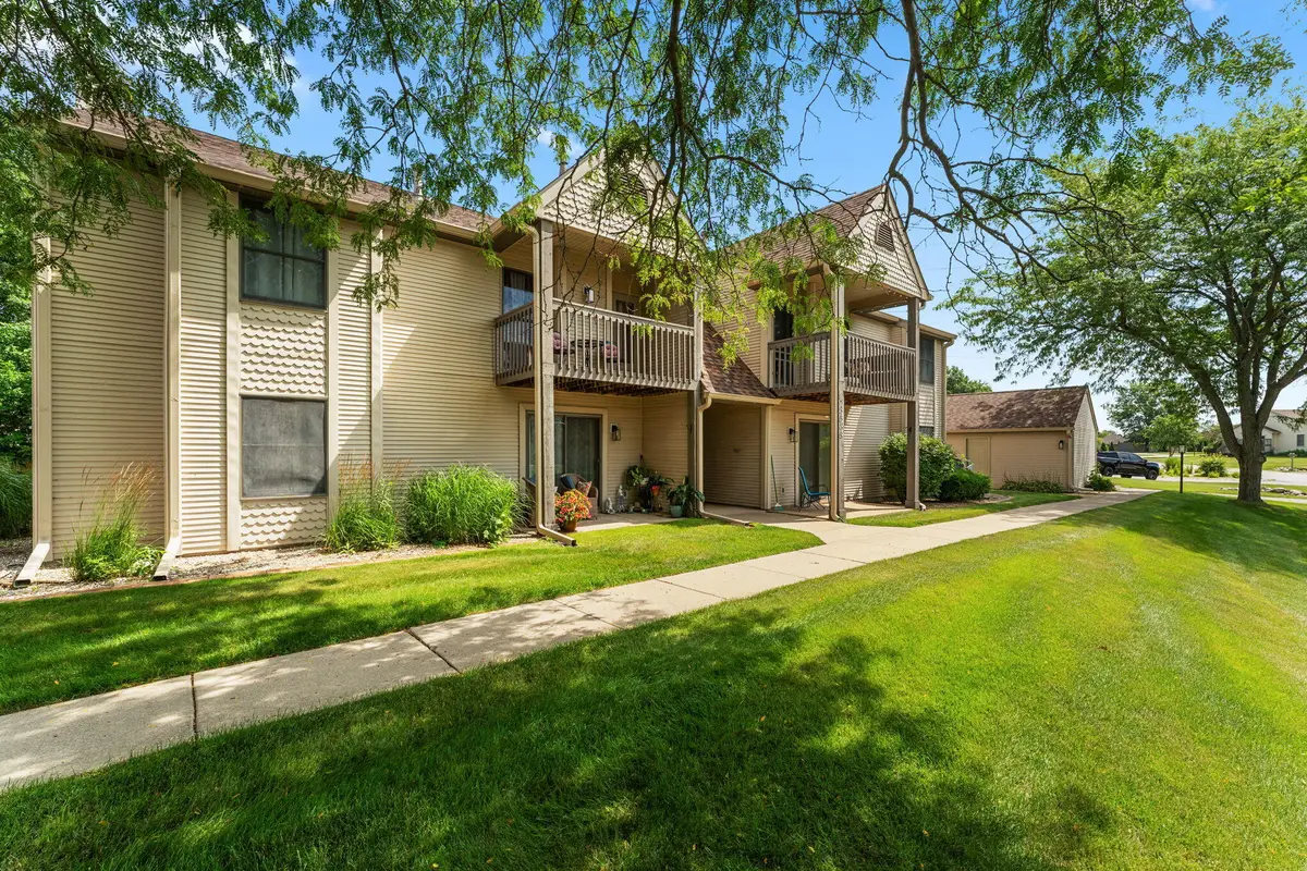 3605 Timberbridge Drive #h, Valparaiso, IN 46383 - #1